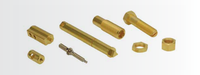 Composants de précision en laiton haute pression personnalisés OEM, construction durable de haute qualité, surface polie, caractéristiques de tuyauterie flexible complètes