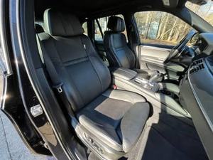 BMW X5 M 2013, moteur V8 biturbo, transmission intégrale, très bien équipé, quasi d'origine - Product Image 3