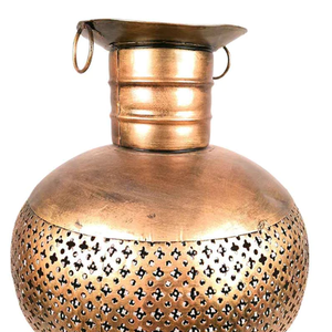 Florero de Metal de alta calidad de latón AK, florero de suelo atractivo con acabado antiguo dorado para decoración de restaurante/acento de decoración de deshierbe - Product Image 2