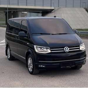 Volkswagen Multivan Edición Limitada Usada de 2015 - Product Image 1