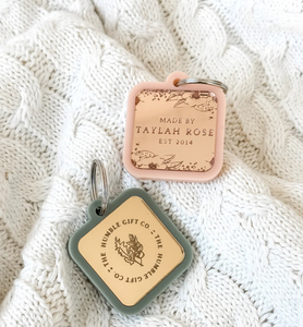 Llavero de acrílico duradero personalizado con tema de anime, llavero elegante único, opciones de grabado personalizado para regalos - Product Image 2