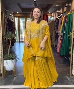 Ensemble Sharara Festive Wear avec haut brodé, Dupatta et détails séquentiels en soie pour un look époustouflant - Product Image 1