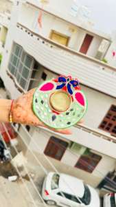 ของขวัญงานแต่งทำมือแบบสวยงามของขวัญคืนวันแต่งงานสำหรับแขก Diya สำหรับบ้าน Gota ทำงานผ้า thali งานแฮนด์เมดของขวัญเทศกาล - Product Image 4