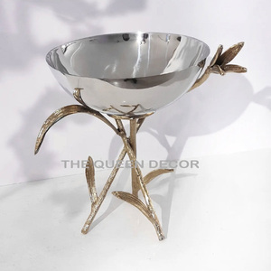 Bol décoratif en métal poli élégant à texture martelée à la maison traditionnelle avec des motifs géométriques Style japonais moderne - Product Image 2