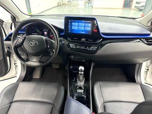 Autos Usados Toyota CHR 2020 2025 2023 en Venta, Gasolina, 5 Puertas, 5 Asientos, Vehículo Usado de 2.0L - Product Image 6