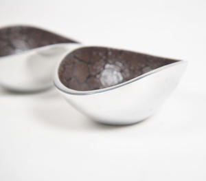 Ensemble de deux bols brun en aluminium texturé Fabricant sur mesure Grossiste vente directe en usine - Product Image 3