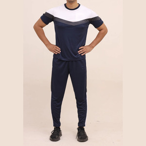 Nouvelle arrivage de survêtements pour hommes avec logo personnalisé Matériau durable de pointe pour l'extérieur en hiver Respirant et confortable - Product Image 1