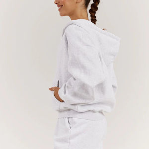 Material de algodón de alta calidad, chándal de mujer con logotipo personalizado mejor hecho, chándales de 2 piezas cómodos transpirables de secado rápido para mujer - Product Image 4