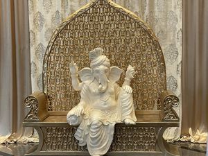 Superbe statue de Radha Krishna pour mariage hindou Londres DST Exportations Radha Krishna Panneau de décoration de mariage UK Décoration de mariage Scène USA - Product Image 2