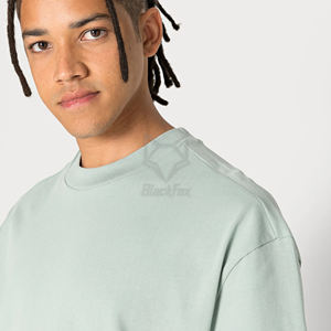 T-shirt surdimensionné à épaules tombantes pour hommes, de haute qualité, col rond, poids lourd, impression personnalisée, vêtements de rue en coton vierge personnalisable - Product Image 6