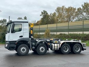 Camion Mercedes-Benz 3546 8X4 Diesel Euro 5 Transmission Automatique Capacité de Charge 31-40T Direction à Gauche Neuf - Product Image 2