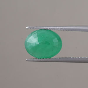 Émeraude naturelle certifiée par un tiers, pierre précieuse en vrac, 4,06 carats, taille ovale, 13x9,5 mm, vert premium, cirage/entoilage - Product Image 3