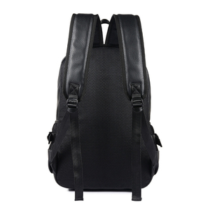 Sac à dos en cuir pour homme au design original et tendance, sac d'école noir pour les voyages et autres sacs de sport - Product Image 2
