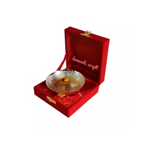 Cuencos chapados en plata con relieve de pavo real para invitados, regalo de boda indio, la mejor calidad, precio al por mayor - Product Image 1