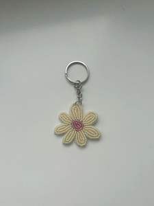 Porte-clés brodé multicolore avec perles à la main - Product Image 5