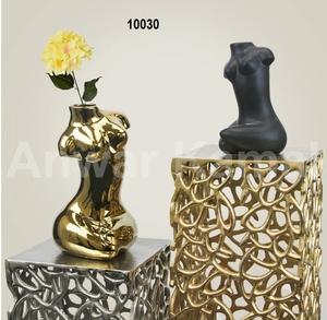 Florero con Forma de Silueta de Modelo - Product Image 1