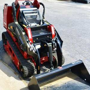 Mini Cargadora de Alto Rendimiento TORO DINGO TX1000 con Orugas Anchas - Product Image 3