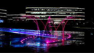 Tùy chỉnh Chiếu Đài phun nước khô với màn hình nước và tùy chọn chiếu sáng riêng có sẵn - Product Image 2