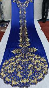 ชุดเดรสงานแต่งงาน Somali สีขาวและสีทองแบบดั้งเดิมประดับด้วยลูกปัดคริสตัลและปักรายละเอียดสำหรับขาย - Product Image 5