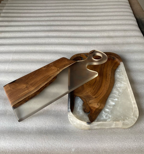 Planche à découper en bois d'acacia et résine époxy |   Planche à découper réversible pour la cuisine |   Planche de cuisine artisanale de qualité supérieure, durable et résistante au lave-vaisselle - Product Image 4