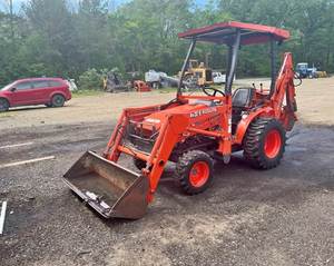 2002 pour tracteur B21 4WD-21 HP TLB (tracteur chargeuse rétrocaveuse) tracteur utilitaire avec moteur et pompe - Product Image 4