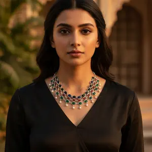 Collar de Piedras Preciosas Plateadas para Mujer, Gargantilla con Forma de Cruz y Múltiples Piedras con Baño de Oro de 18K para Bodas y Regalos - Product Image 2