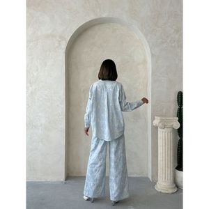 Blusa y Camisa Bordada para Mujer, Diseño Elegante y Personalizable para Mayor Comodidad y Estilo - Product Image 5