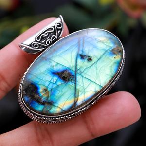 Grand Pendentif en Labradorite Vintage Bleu Feu OVAL CABOCHON GEMSTONE Style Bohème Cadeau en Argent Allemand - Product Image 1