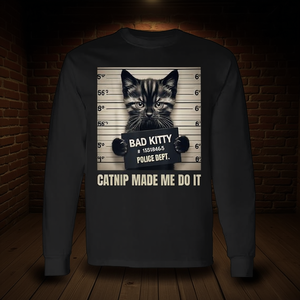 Camiseta de manga larga Bad Kitty Cat Mugshot con hierba gatera, producto promocional - Product Image 3