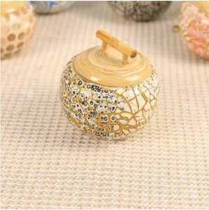 Pot en bambou incrusté de nacre, fait à la main au Vietnam, pour le rangement décoratif et les cadeaux souvenirs - Product Image 6