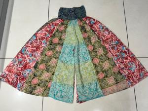 กางเกงขากว้างทำด้วยมือสไตล์โบฮีเมียนสไตล์ฮิปปี้สำหรับสตรีผ้าส่าหรีผ้าไหมรีไซเคิลพร้อมเอวยางยืดสวมใส่สบายสำหรับฤดูร้อน - Product Image 6