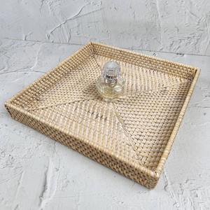 Bandeja Redonda de Lujo con Diseño de Conchas Marinas de Ratán, Regalo de Navidad, Vajilla Artesanal para una Decoración Elegante de Estilo Costero - Product Image 1