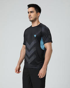 บริการขายส่ง OEM เสื้อยืดคอกลม แขนสั้น ผ้าโพลีเอสเตอร์ 100% ระบายอากาศ แห้งเร็ว คุณภาพสูง รับทำโลโก้ตามสั่ง สำหรับทุกเพศ - Product Image 4