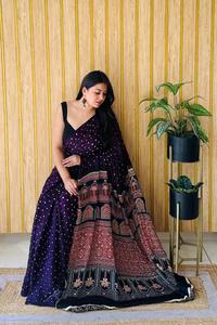 ผ้าไหมแท้พิมพ์ลาย Bandhej Gajji ผ้าส่าหรีจากนักออกแบบที่สวยงาม - Product Image 4