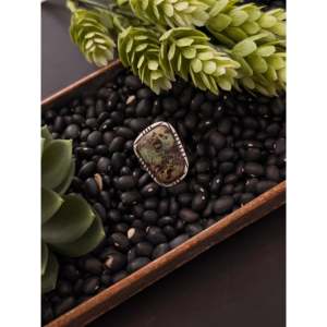 Anillo Navajo Hecho a Mano con Piedra Preciosa Turquesa Black Jack y Plata de Ley, Talla 10.5, Engaste Fino, Uso Diario - Product Image 3