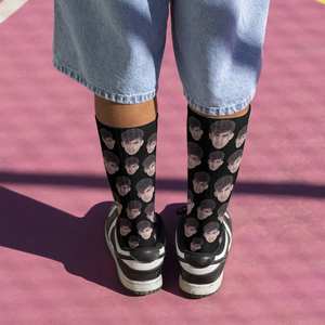 2024 Chaussettes de sport de Noël personnalisées OEM de haute qualité Sublimation Polyester Performance extérieure - Product Image 6