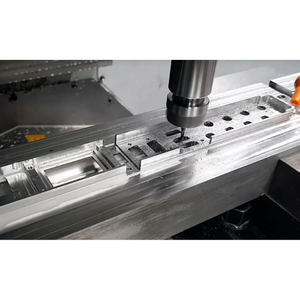 Extrusiones de aluminio mecanizadas para equipos de automatización y marcos de maquinaria - Product Image 3