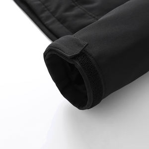 Veste coupe-vent imperméable pour homme avec capuche Manteau de sport léger en denim Logo personnalisable Vêtements d'extérieur à fermeture éclair teintés dans la couleur - Product Image 3