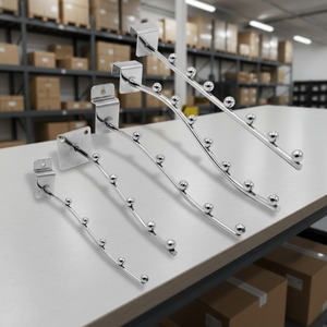 Ganchos Metálicos Cromados HOOKEI para Panel Perforado, de 50mm-300mm, Ganchos Duraderos de Malla Metálica con Capacidad de hasta 9.9 lb para Uso en Tiendas y Comercios - Product Image 6