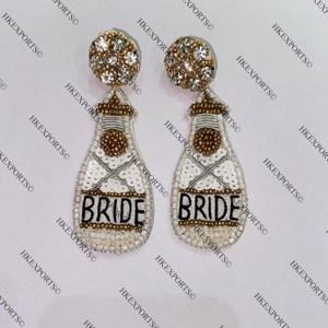 Pendientes colgantes con cuentas personalizables elegantes para novia de champán, joyería nupcial blanca hecha a mano para bodas chapada en oro - Product Image 4
