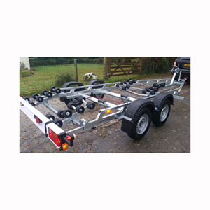 Remorque Jet ski et petit bateau structure durable en acier galvanisé cadre solide avec chaînes de sécurité et système d'éclairage arrière LED - Product Image 3