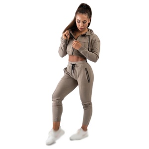 กางเกงจ็อกเกอร์เอวยางยืดผ้าคอตตอนผสมสไตล์สตรีทแวร์สำหรับฤดูหนาว กางเกงขายาวแบบเอี๊ยมกันลม ผลิตจากผ้าฟลีซเป็นมิตรกับสิ่งแวดล้อม รับผลิตแบบ OEM ODM - Product Image 6