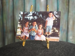 ที่ตั้งโชว์การ์ดสีทองแบบมินิมอลที่สวยงามชิ้นส่วนที่โดดเด่นสำหรับนามบัตรการตั้งค่าโต๊ะหรือบ้านสำนักงาน - Product Image 6