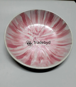 Bol en résine conçu par Tradebyd parfait pour les amateurs d'éco à la recherche d'un style éthique et d'une utilisation domestique durable - Product Image 5