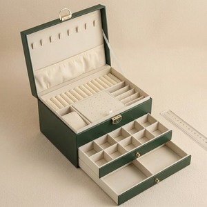 <b>Lockable</b> Leather Jewelry Box 3-Layer Design 1-3L Capacity for Necklace - Product Image 2