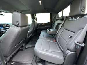 Camioneta V8 de Tamaño Completo 2025, 426HP, Transmisión Automática, Opción de GLP, Doble Cabina, Vehículo Utilitario 44, Vehículo Energético - Product Image 3