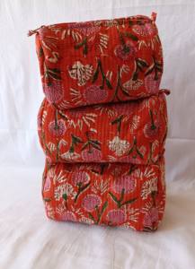 กระเป๋าใส่เครื่องสำอางแบบมีซิป ผ้าฝ้ายพิมพ์ลายดอกบัวอินเดีย ทำมือ เป็นมิตรกับสิ่งแวดล้อม ขนาดใหญ่ ทันสมัย เหมาะสำหรับการเดินทาง สำหรับผู้หญิง - Product Image 6