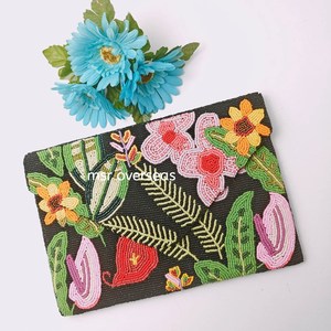 Sac à main de soirée élégant et tendance en perles véritable, sac à main pour femme, doublure en polyester, bouton, décoration de lettres - Product Image 3