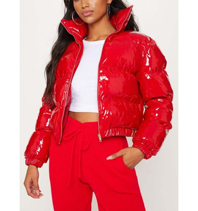 OEM chaqueta de bombardero de moda de invierno para mujer con logotipo personalizado puffer personalizado de cuello alto chaquetas brillantes con cremallera abrigos de Mujer - Product Image 1