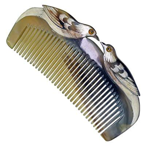 Peine de Cuerno Natural Hecho a Mano de Alta Calidad Personalizado para Peinar el Cabello, Hecho de Cuerno de Búfalo Real de la India. - Product Image 2